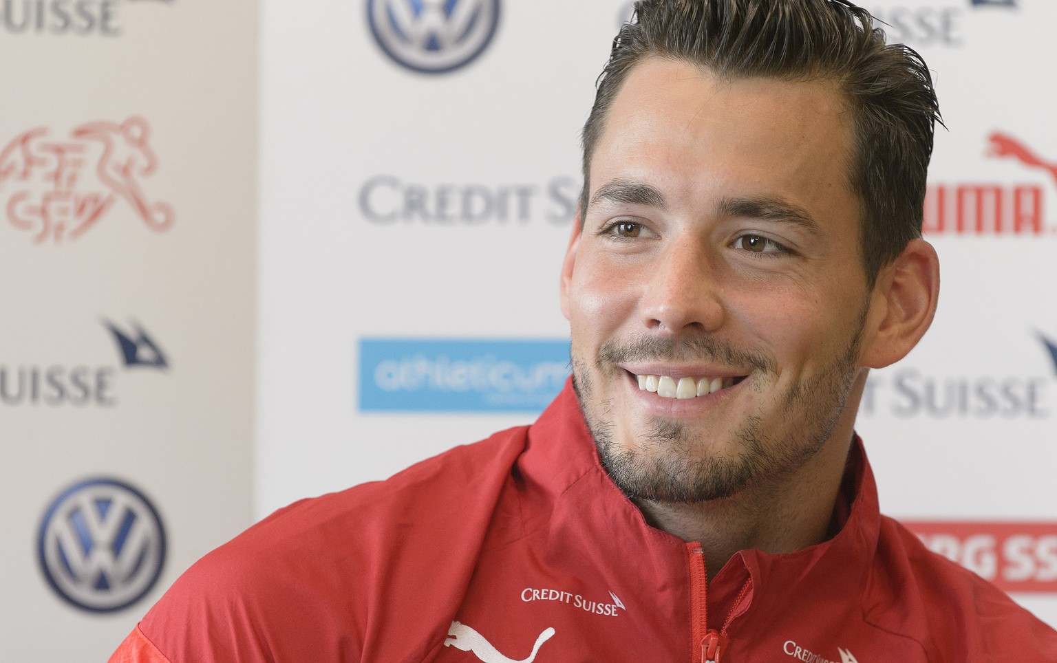 Trotz der heftigen Kritik hat Roman Bürki sein Lachen nicht verloren.