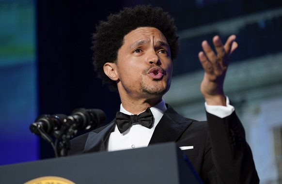 Trevor Noah, host of Comedy Central&#039;s &quot;The Daily Show,&quot; speaks at the annual White House Correspondents&#039; Association dinner, Saturday, April 30, 2022, in Washington. (AP Photo/Patr ...