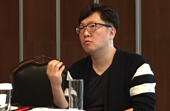 Joonsuh Kim ist Chef-Designer.