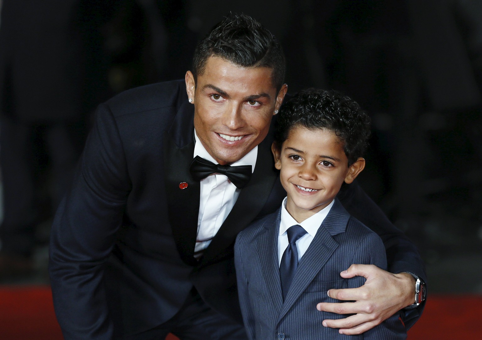 Auch der Sohn von Ronaldo steht gerne schon im Rampenlicht. Der Apfel fällt nicht weit vom Stamm.&nbsp;