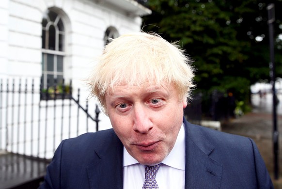 Vote Leave campaign leader Boris Johnson leaves his home in London, Britain June 27, 2016. REUTERS/Neil Hall TPX IMAGES OF THE DAY