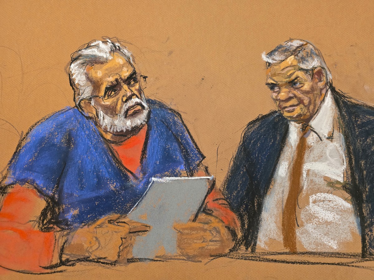 "El Mayo" Zambada speaks to Judge Brian Cogan (not pictured) in Brooklyn federal court, as his defense attorney Frank Perez looks on, Monday, Aug. 25, 2025, in New York. (Jane Rosenberg via  ...