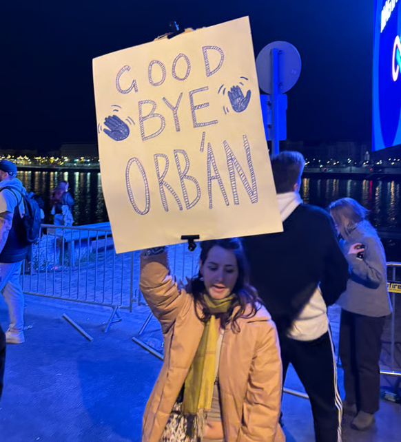 Zumindest die grosse Mehrheit der jungen Ungarn freut sich über die Abwahl von Ministerpräsident Viktor Orban, den viele hier «Viktator» schimpfen.