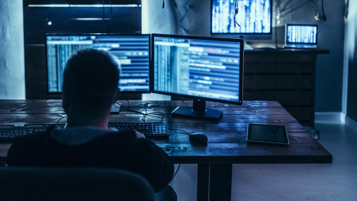 Hacker in deep mind solutions to destroy web