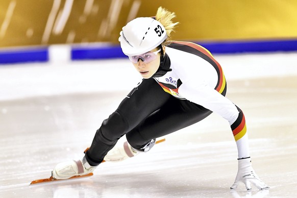 epa08960000 Anna Seidel of the Germany in action during the women&#039;s 1500 m final at the ISU European Short Track Championships at the Hala Olivia in Gdansk, nothern Poland, 23 January 2021. EPA/A ...