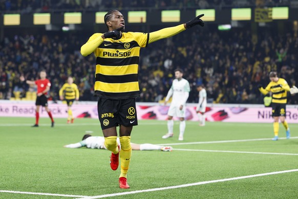 YBs Joel Monteiro jubel nach seinem Tor zum 3-1 im Super League Spiel zwischen dem BSC Young Boys und dem Yverdon Sport FC, am Dienstag, 30. Januar 2024 im Stadion Wankdorf in Bern. (KEYSTONE/Peter Kl ...