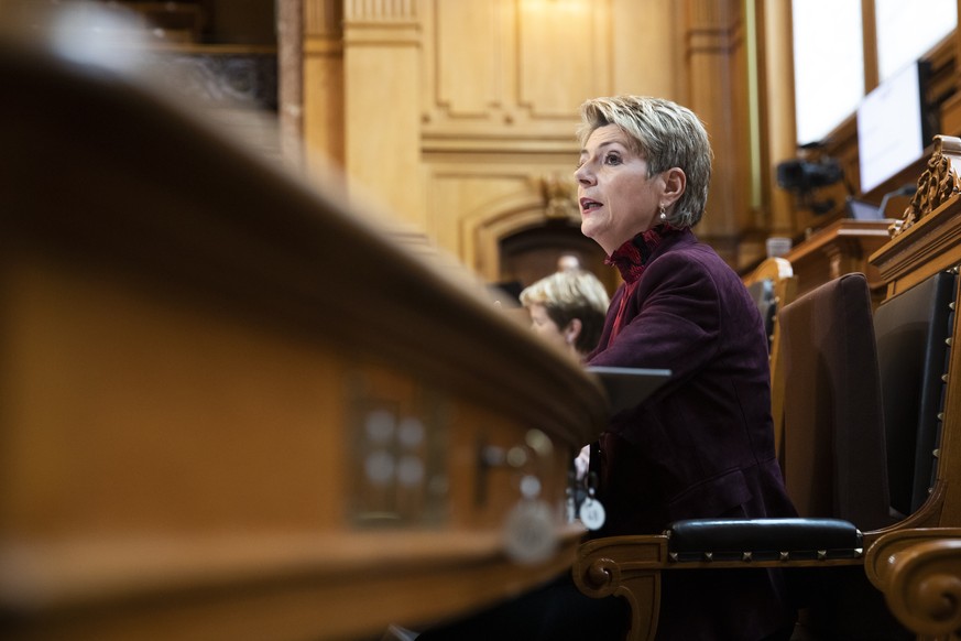 Bundesraetin Karin Keller-Sutter spricht waehrend der Debatte um das Aktienrecht, waehrend der Wintersession der Eidgenoessischen Raete, am Mittwoch, 18. Dezember 2019, im Staenderat in Bern. (KEYSTON ...