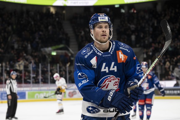 Zuerichs Mikko Lehtonen reagiert nach seinem Tor im Eishockeyspiel der National League zwischen den ZSC Lions und Ajoie am Mittwoch, 30. November 2022, in der Swiss Life Arena in Zuerich. (KEYSTONE/En ...