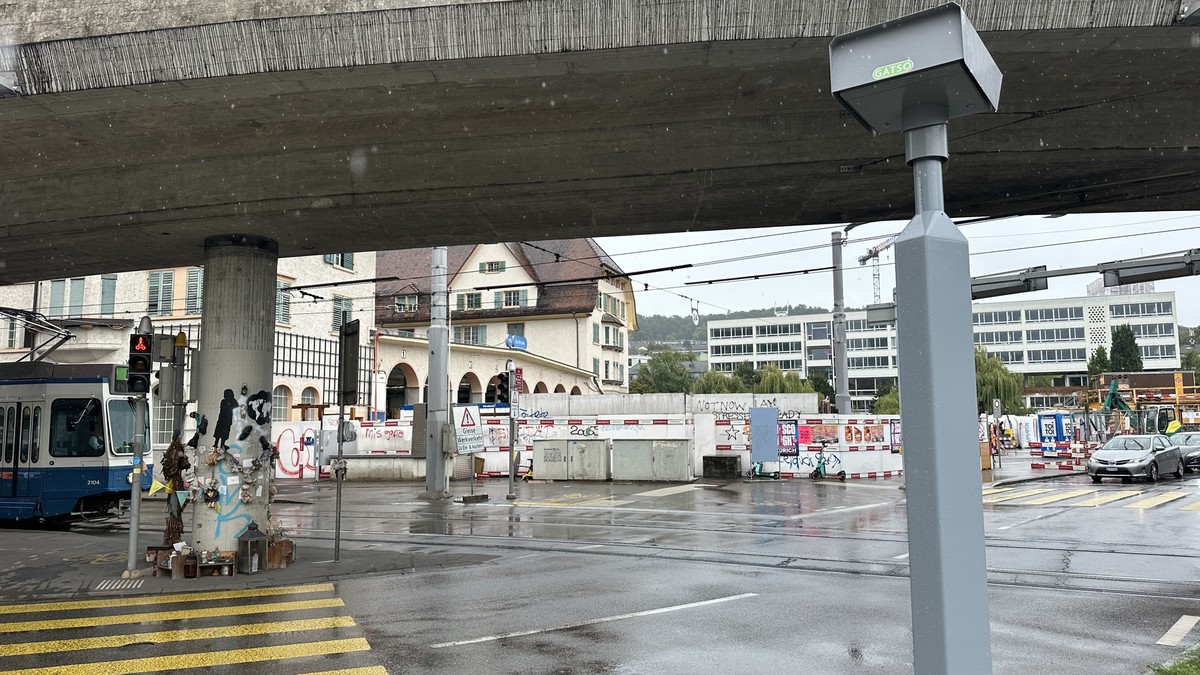 Deshalb-steht-am-Z-rcher-Escher-Wyss-Platz-nun-doch-ein-fixer-Blitzer