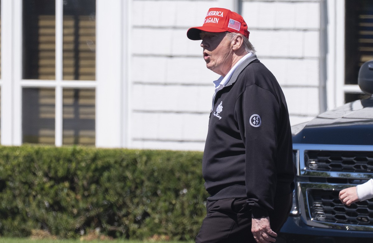 President Donald Trump walks at the Trump National Golf Club in Sterling, Va., Saturday, Aug. 30, 2025. (AP Photo/Manuel Balce Ceneta)
Donald Trump