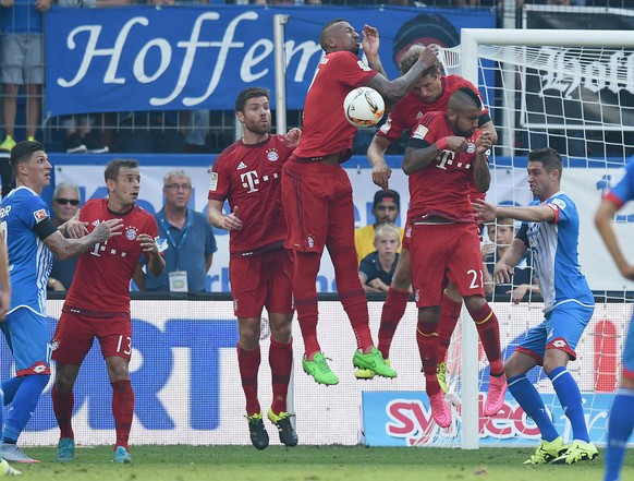 Für dieses Handspiel im Strafraum sah Jerôme Boateng die gelb-rote Karte.