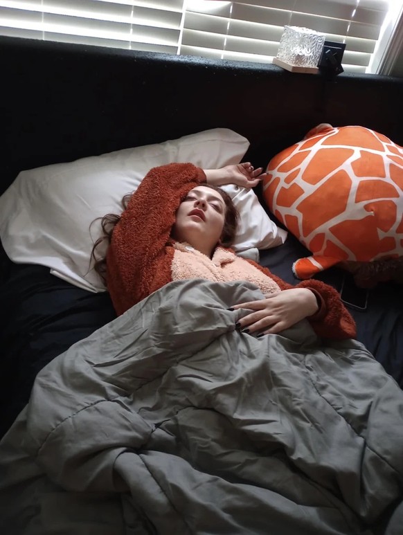 AccidentalRenaissance
Husband took this

https://www.reddit.com/media?url=https%3A%2F%2Fpreview.redd.it%2Fhusband-took-this-v0-gnurb8mczfpg1.jpeg%3Fwidth%3D1080%26crop%3Dsmart%26auto%3Dwebp%26s%3D436a ...