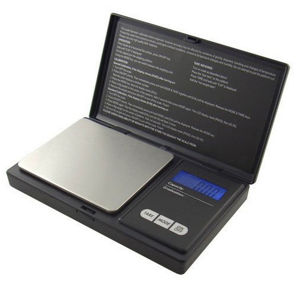 American Weigh Signature Series AWS-100 für 8.20 Dollar.