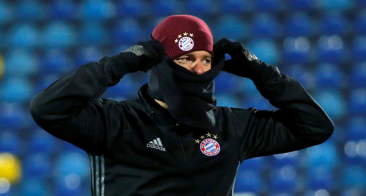 Football Soccer - Bayern Munich training - UEFA Champions League Group Stage - Olimp 2 Stadium, Rostov-on-Don, Russia - 22/11/16. Bayern Munich's player Xabi Alonso trains. REUTERS/Maxim Shemetov