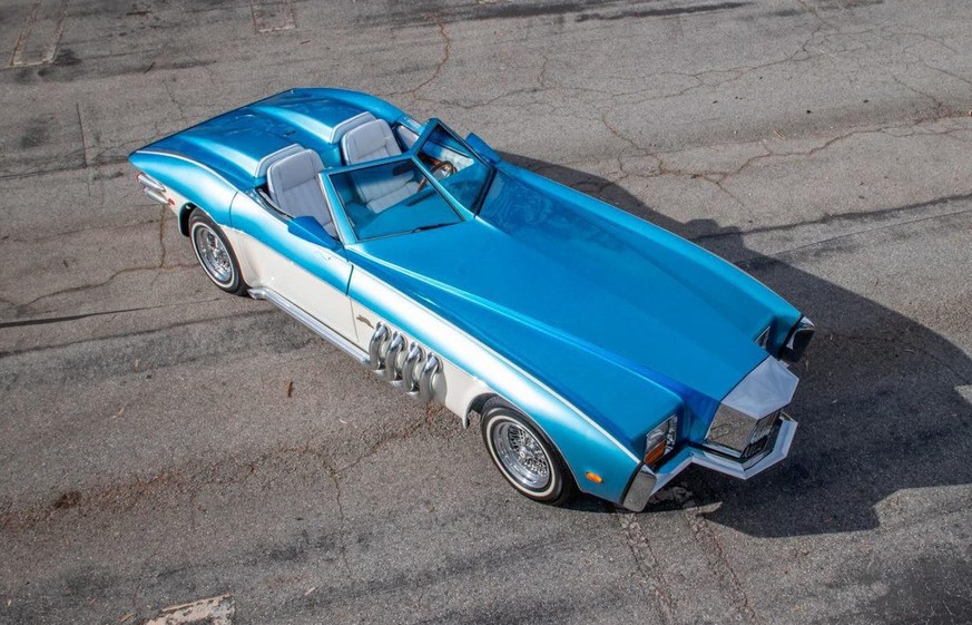 Barrister Custom 1969 corvette kustom auto retro design george barris https://www.mecum.com/lots/AZ0322-495628/1969-chevrolet-corvette-barrister-custom/