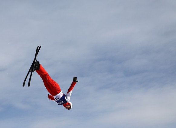 <p>Auch die Aerials-Athleten fliegen wieder durch die Lüfte. Auf diesem Bild sieht man die Schweizerin Lina Kozomara.</p>