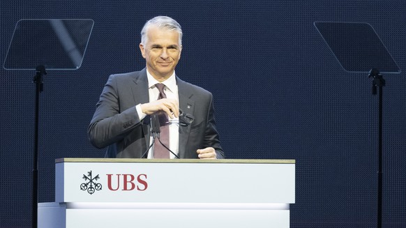 Der CEO von UBS, Sergio Ermotti bei seiner Rede, anlaesslich der Generalversammlung der Bank UBS in der Messe Luzern am Donnerstag, 10. April 2025 in Luzern. (KEYSTONE/Urs Flueeler).