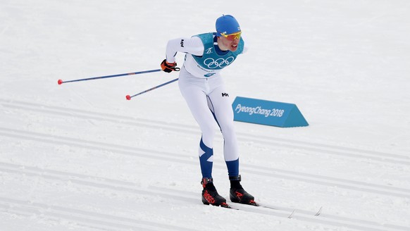 epa06559754 Iivo Niskanen of Finland in action during the Men&#039;s Cross Country 50 km Mass Start Classic race at the Alpensia Cross Country Centre during the PyeongChang 2018 Olympic Games, South K ...