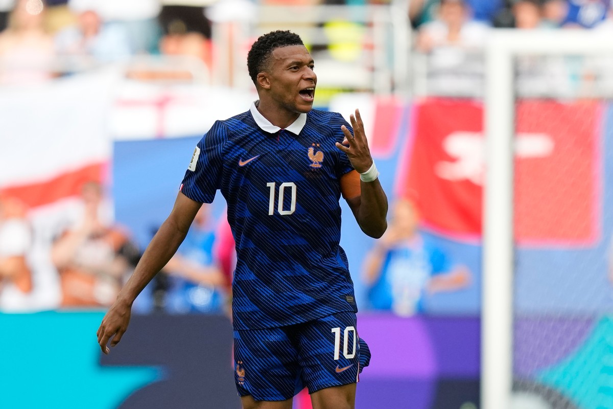 France's Kylian Mbappe (10) reacts after scoring his side's third goal during the World Cup third-place playoff soccer match between France and England in Miami Gardens, Fla., Saturday, July ...