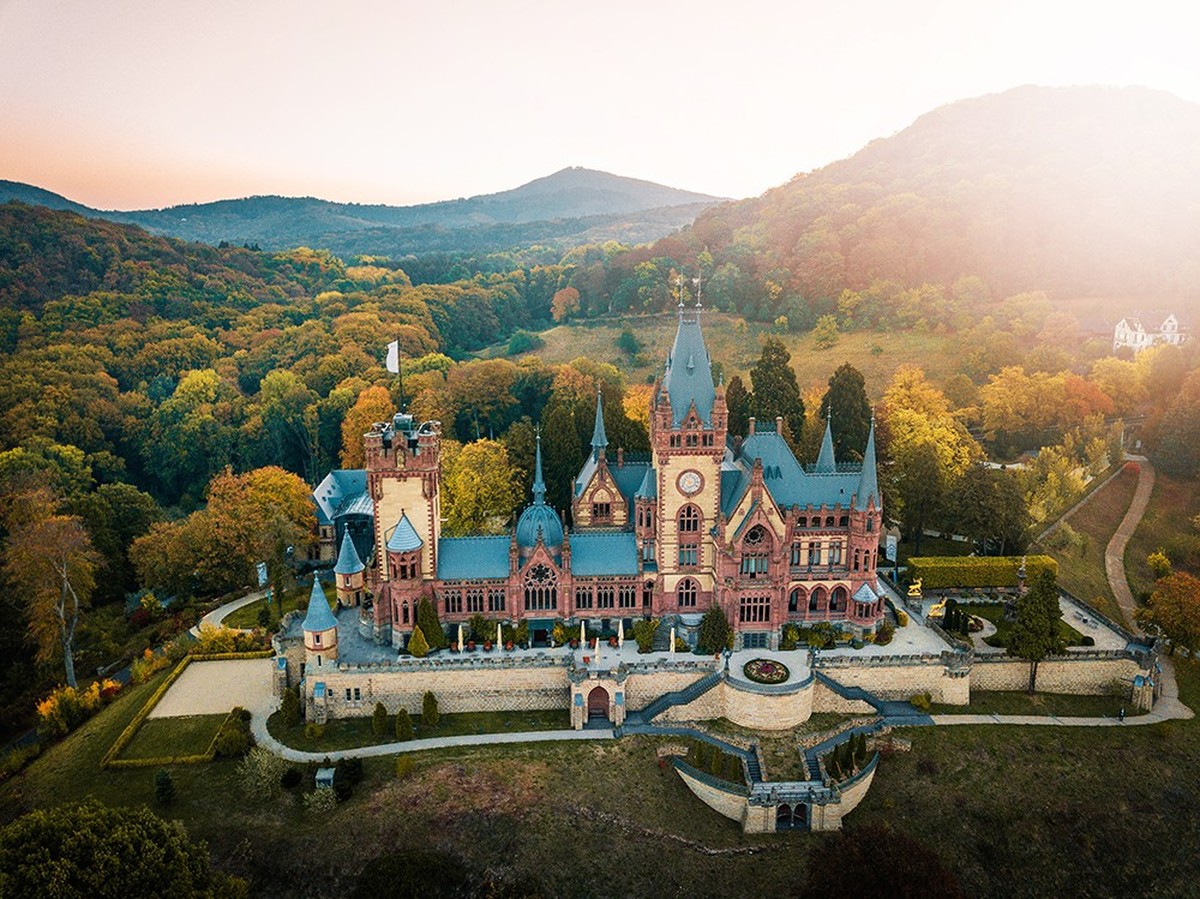 Rheinufer Schloss Drachenburg Frankfurt
