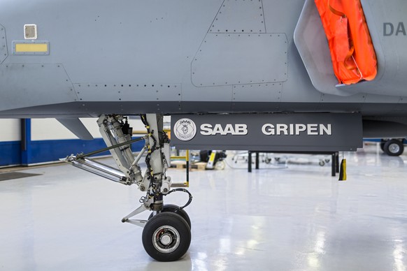 Flugbereit: Gripen in der Werkstatt.