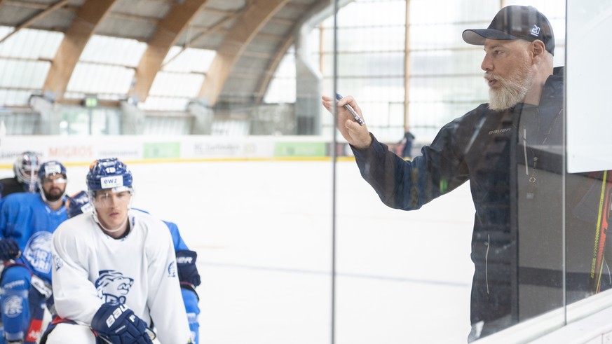 ZSC Lions Trainer Rikard Groenborg im ersten Training der Saison 2021/22 in der Kunsteisbahn in Zuerich Oerlikon, aufgenommen am Montag, 26. Juli 2021. (KEYSTONE/Ennio Leanza)