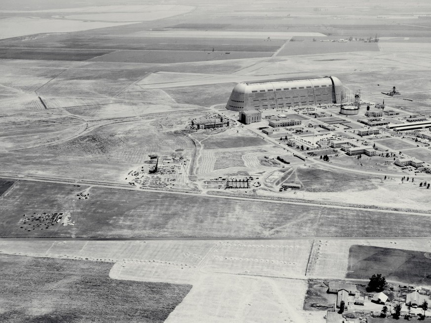 Photo taken in 1940 showing the construction progress of Ames Research Center.
Photo taken in 1940 showing the construction progress of Ames Research Center.

Image Credit: NASA
https://www.nasa.gov/i ...