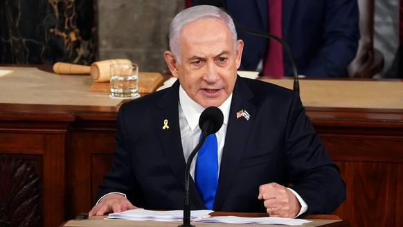 epaselect epa11494581 Prime Minister of Israel Benjamin Netanyahu delivers an address to a joint meeting of Congress in the chamber of the US House of Representatives on Capitol Hill in Washington, DC ...