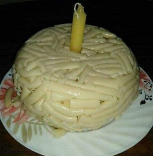 Komische Pasta Torte. Kuchen