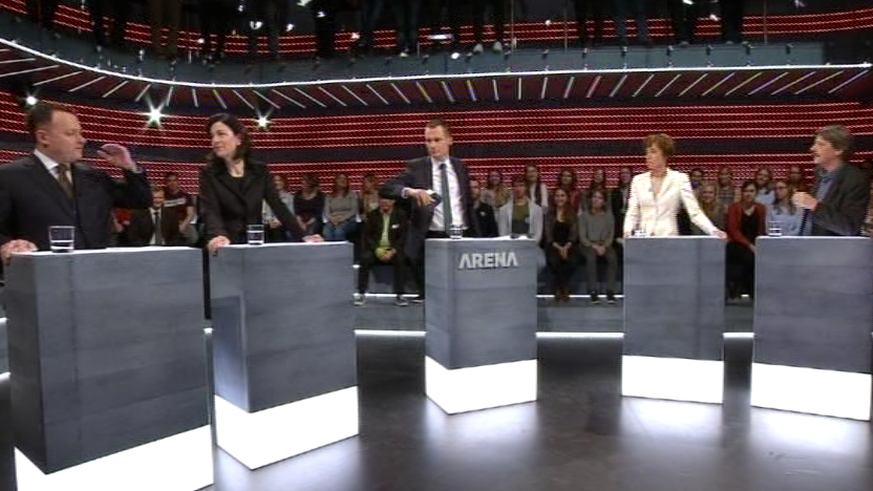 Diskussion um die Altersvorsorge 2020 in der «Arena»: Sebastian Frehner (SVP) und Regine Sauter (FDP) vertraten das Nationalratsmodell, Ruth Humbel (CVP) und Paul Rechsteiner das Modell des Ständerats ...