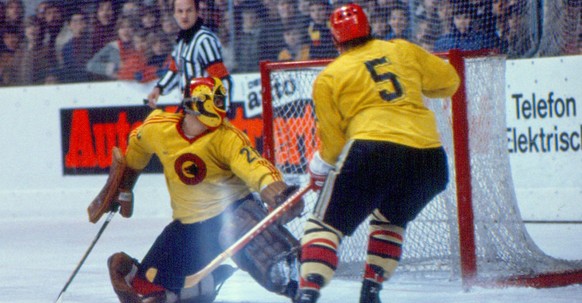 SCB-Goalie Jäggi war alles andere als ein Butterfly-Goalie.