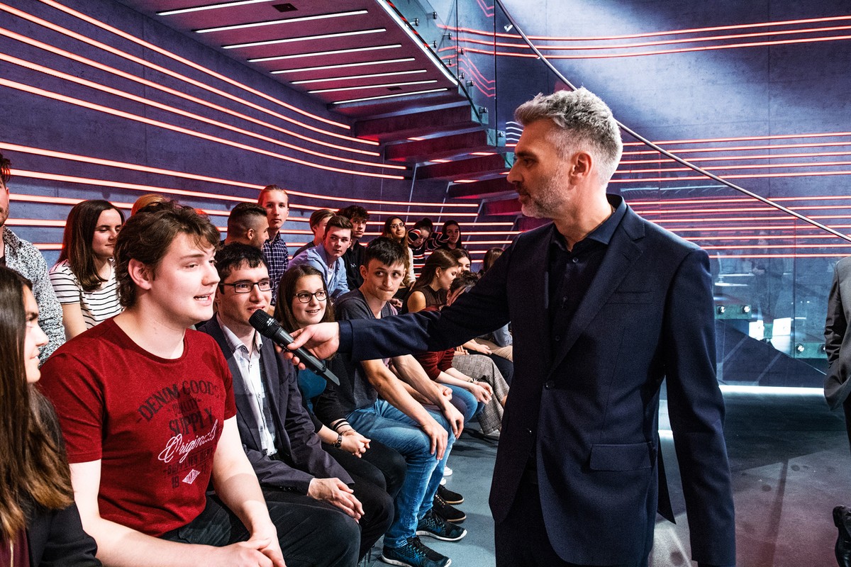 Arena vom 17.5.2019
Das EU-Puzzle
Moderator Sandro Brotz 

Copyright: SRF/Oscar Alessio