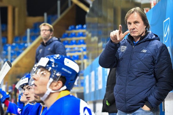 HCD Assistenztrainer Sandro Rizzi, links, und Remo Gross, rechts, im Viertelfinale des Swiss Ice Hockey Cup zwischen dem HC Davos und den Rapperswil-Jona Lakers, am Dienstag, 27. November 2018, in der ...