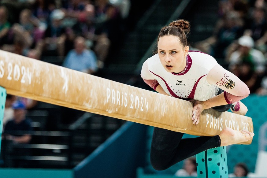 FRA, Paris, Olympischen Spiele Paris 2024, 01.08.2024, Ger�teturnen Damen Mehrkampf Finale, Bercy Arena Sarah Voss Deutschland am Schwebebalken *** FRA, Paris, Olympic Games Paris 2024, 01 08 2024, ap ...