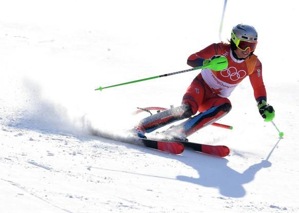 epa06551722 Henrik Kristoffersen of Norway in action during the Men's Slalom first run at the Yongpyong Alpine Centre during the PyeongChang 2018 Olympic Games, South Korea, 22 February 2018.  EPA/VASSIL DONEV