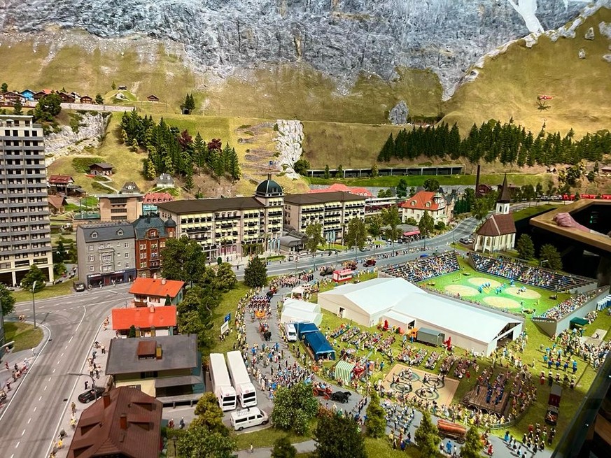 Rauszeit Eisenbahn Modellbahn Schweiz Neuhausen am Rheinfall Smilestones