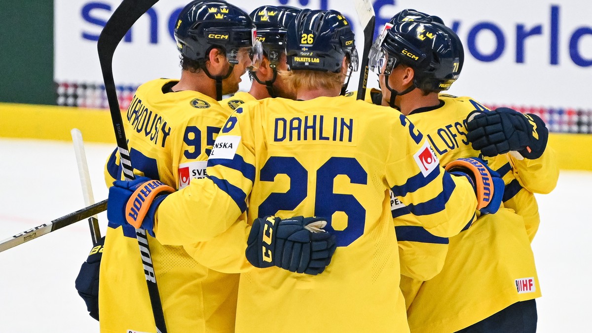 Sweden and Canada are in the quarter-finals