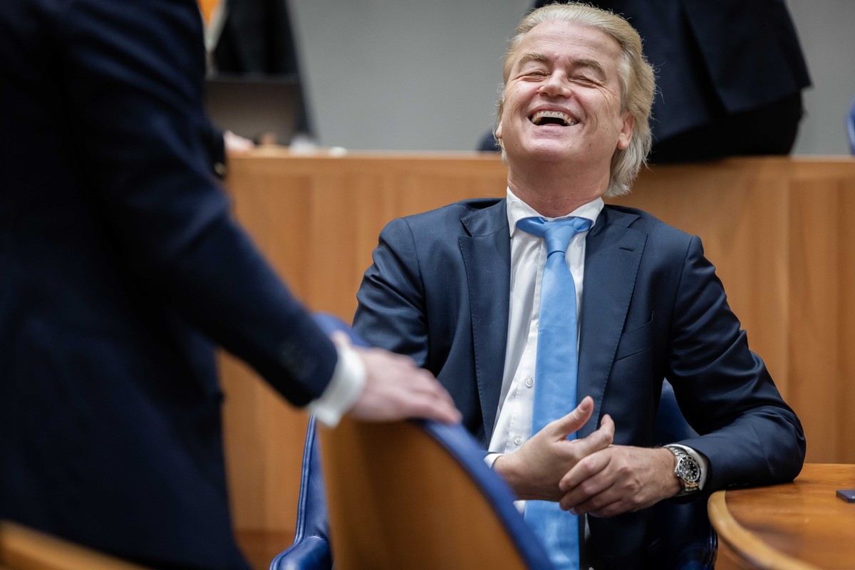 epa11007080 Right-wing PVV party leader Geert Wilders attends a meeting of the House of Representatives to decide on a possible recount of the votes cast during the House of Representatives elections, ...