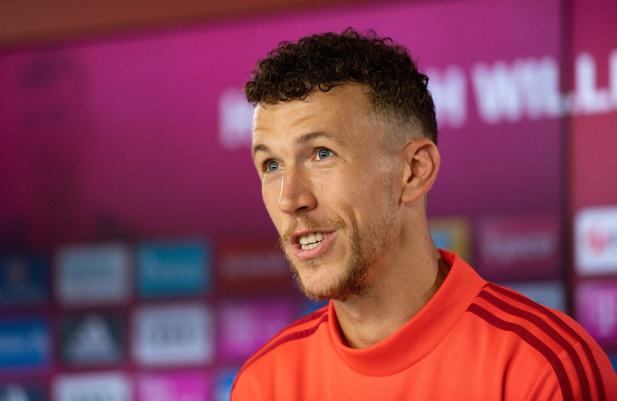 epa07773092 New player of FC Bayern Munich, Ivan Perisic attends a press conference at Bayern Munich's headquarters in Saebener Strasse, Munich, Germany, 14 August 2019. EPA/Daniel Kopatsch / POO ...