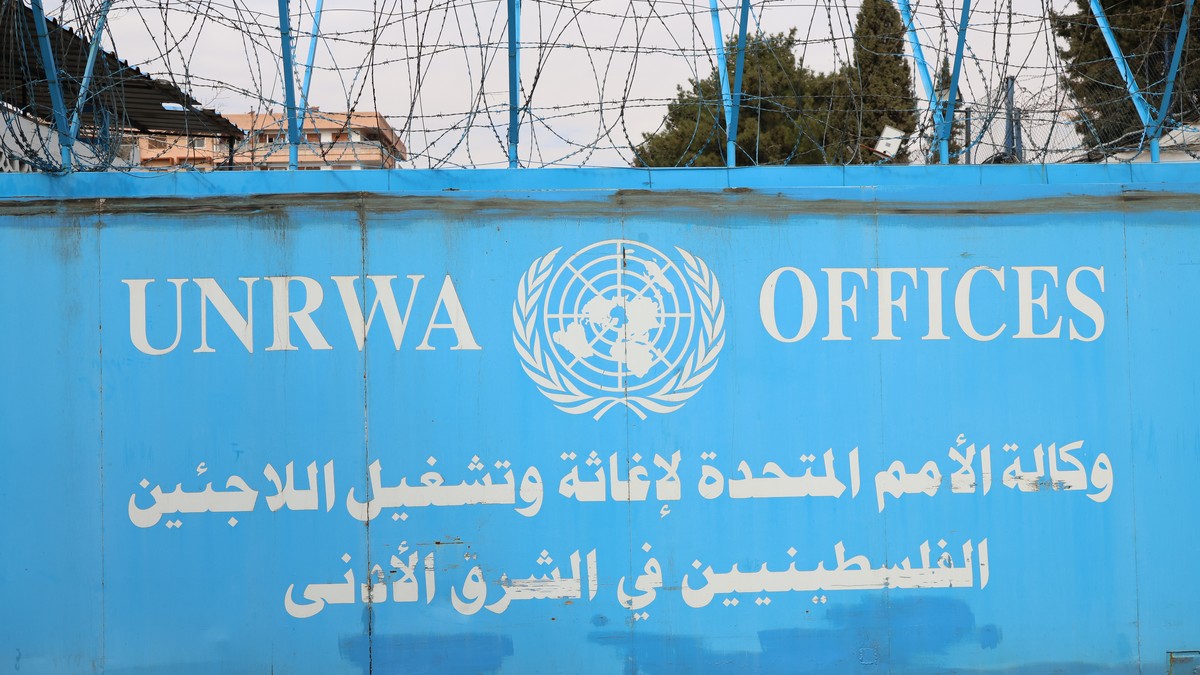 epa11854963 The headquarters of the United Nations Relief and Works Agency for Palestine refugees (UNRWA) in Damascus, Syria, 26 January 2025. Palestinian refugees gathered in a protest demanding the  ...