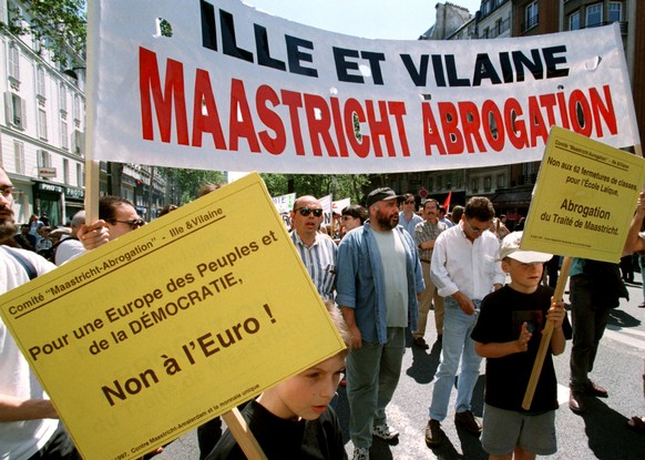 Maastricht und der Euro sorgten auch nach den Abstimmungen für Zoff. Hier eine Demo 1998 in Frankreich.