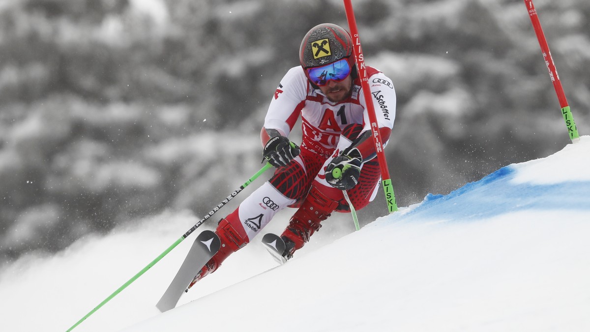 Austria's Marcel Hirscher speeds down the course during a men's World Cup giant-slalom, in Bansko, Bulgaria, Sunday, Feb. 24, 2019. (AP Photo/Gabriele Facciotti)