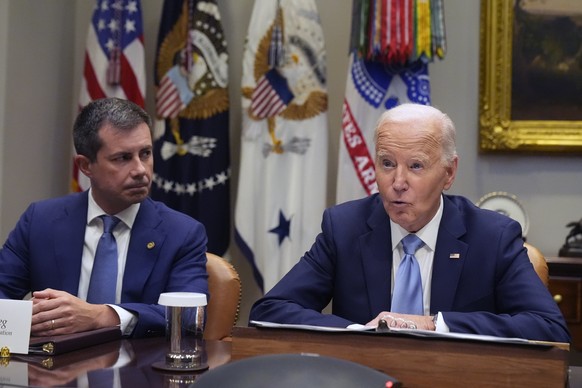 President Joe Biden speaks during a briefing on the government&#039;s response to Hurricane Helene in the Roosevelt Room of the White House in Washington, Tuesday, Oct. 1, 2024, as Secretary of Transp ...