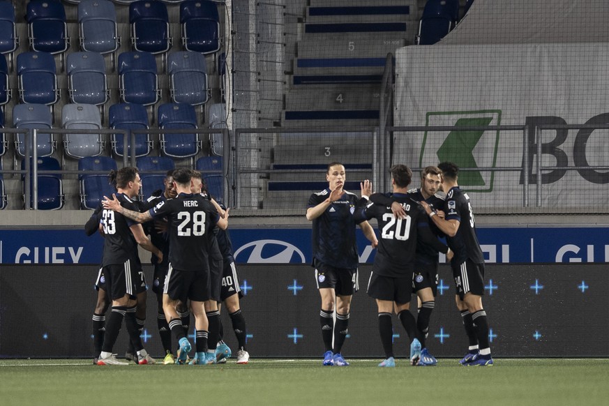 La joie des joueurs de Grasshopper Club Zuerich apres le premier but, lors de la rencontre de football de Super League entre FC Lausanne-Sport, LS, et Grasshopper Club Zuerich, GC, ce samedi 12 fevrie ...