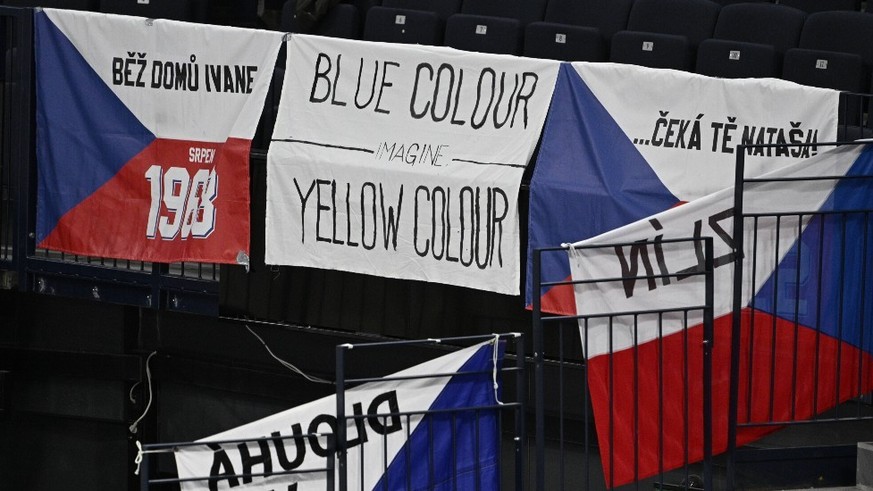 IMAGO / CTK Photo

Czech flags during the Ice hockey, Eishockey World Championship, WM, Weltmeisterschaft Group B match USA vs Czech Republic in Tampere, Finland, May 23, 2022. (CTKxPhoto/MichalxKamar ...