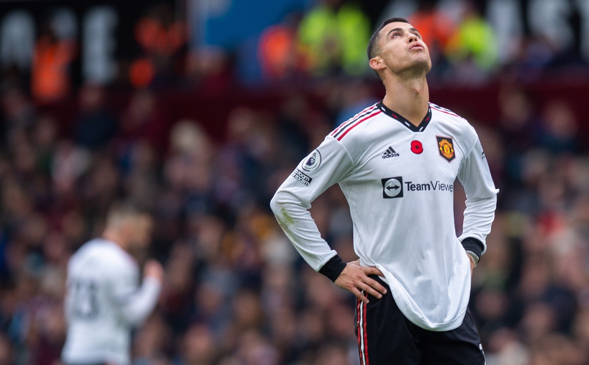 epa10290415 Manchester United's Cristiano Ronaldo reacts during the English Premier League soccer match between Manchester City and Fulham at Villa Park in Birmingham, Britain, 06 November 2022.  ...