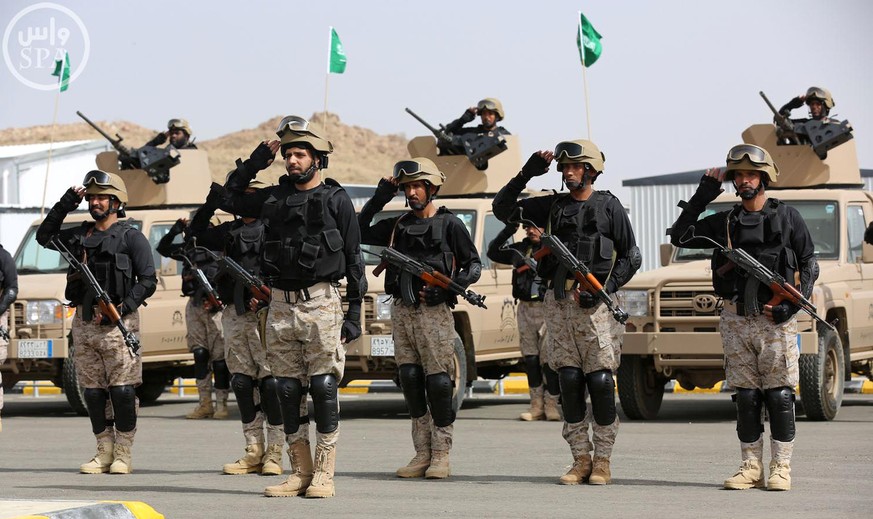 In this photo provided by the Saudi Press Agency (SPA), Royal Saudi Land Forces and units of Special Forces of the Pakistani army take part in a joint military exercise called &quot;Al-Samsam 5&quot;  ...