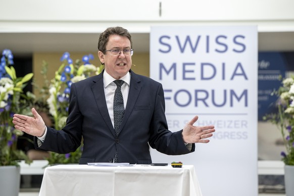 Der Bundesrat Albert Roesti anlaesslich des Swiss Media Forum vom Freitag, 24. Mai 2024 auf dem Motorschiff MS Diamant in Luzern. (KEYSTONE/Urs Flueeler)
