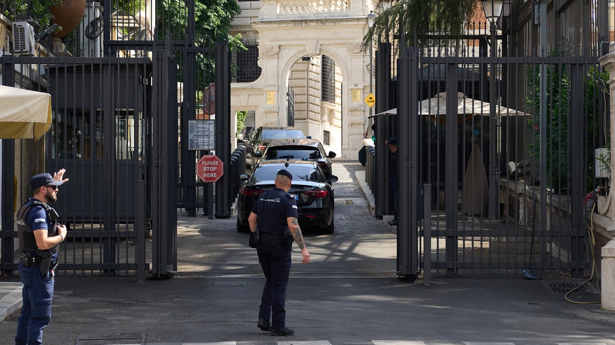 A motorcade arrives at the United States' Embassy in Rome, Italy, where ambassadors-level talks between Israel and Lebanon are expected to take place, Tuesday, July 14, 2026. (AP Photo/Alessandra ...