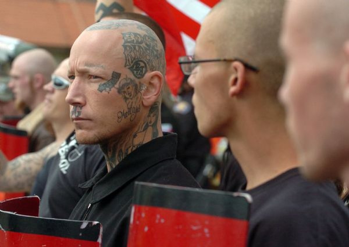 Solche US-Amerikaner verlieren heute wegen der vielen politisch Korrekten und der Vetternwirtschaft der Schwarzen total ihr unschuldiges Gesicht. Schlimm! Findet Blockwart Suhayda zumindest.